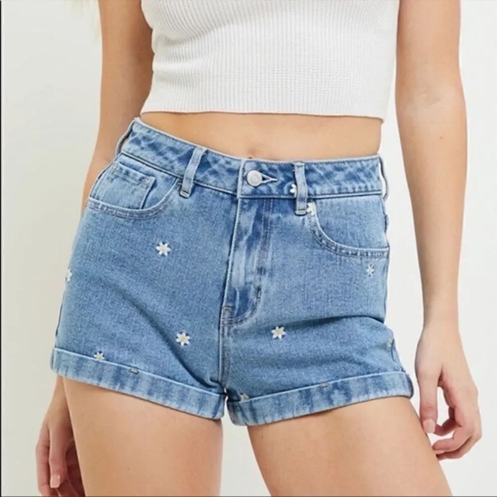 PacSun Raining Daisy Denim Mom Shorts